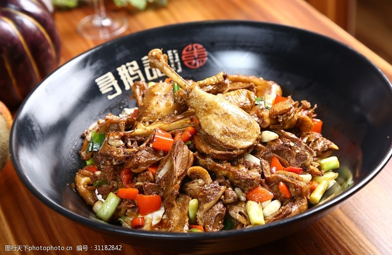 红烧老鸭煲图片素材