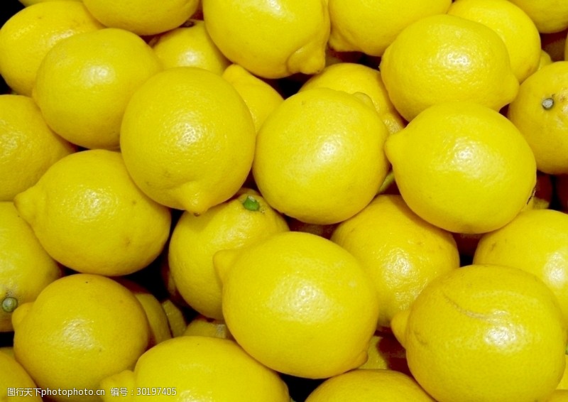 新鲜果汁柠檬