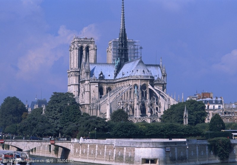 法国著名建筑巴黎圣母院