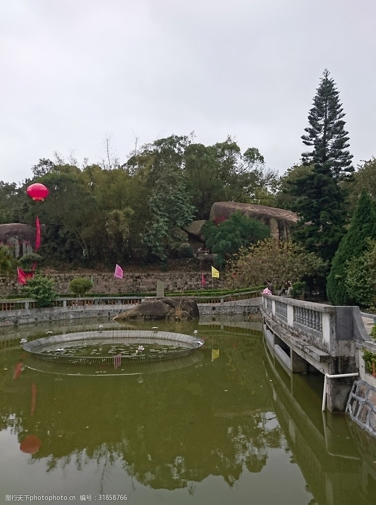 汕头市寺庙放生池