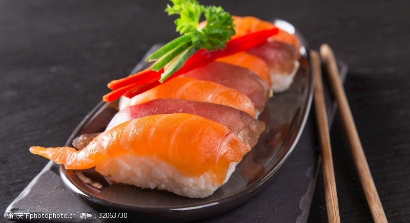 新鲜寿司新鲜的生鱼片