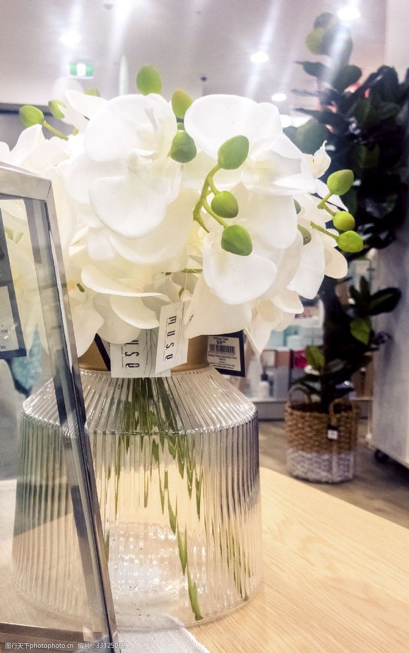 千库原创家居摆件装饰物花瓶和鲜花