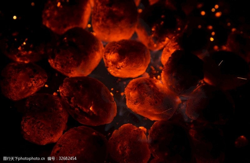 火星子烧红炭火