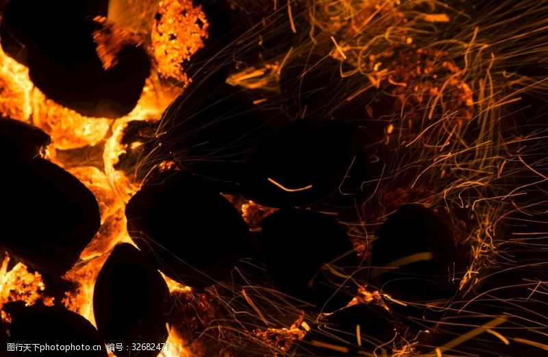 火星子烧红炭火