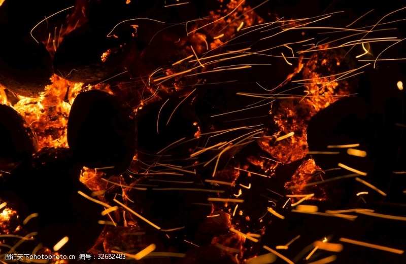 火星子烧红炭火