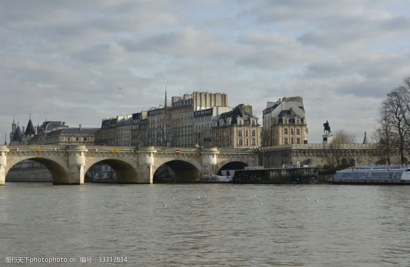 巴黎之旅巴黎塞纳河