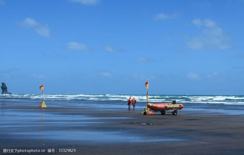 气垫船新西兰皮哈海滩风景