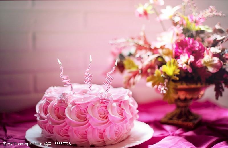 多彩菊花粉色花蛋糕